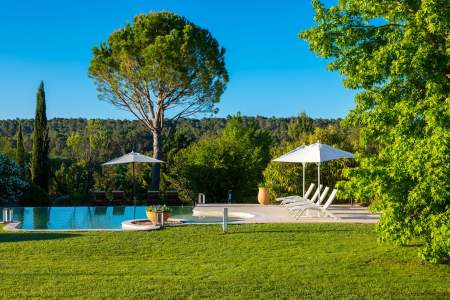 Terrasse extérieure. Maison Pauseto · Location villa Aix-en-Provence et alentours