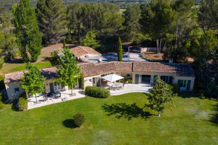 Villa à louer. Maison Pauseto, Location maison Aix-en-Provence et alentours